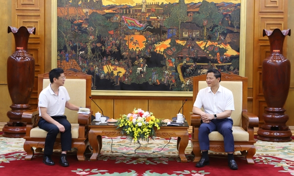 Chủ tịch UBND tỉnh Bắc Ninh Vương Quốc Tuấn tiếp và làm việc với lãnh đạo Tập đoàn Desay